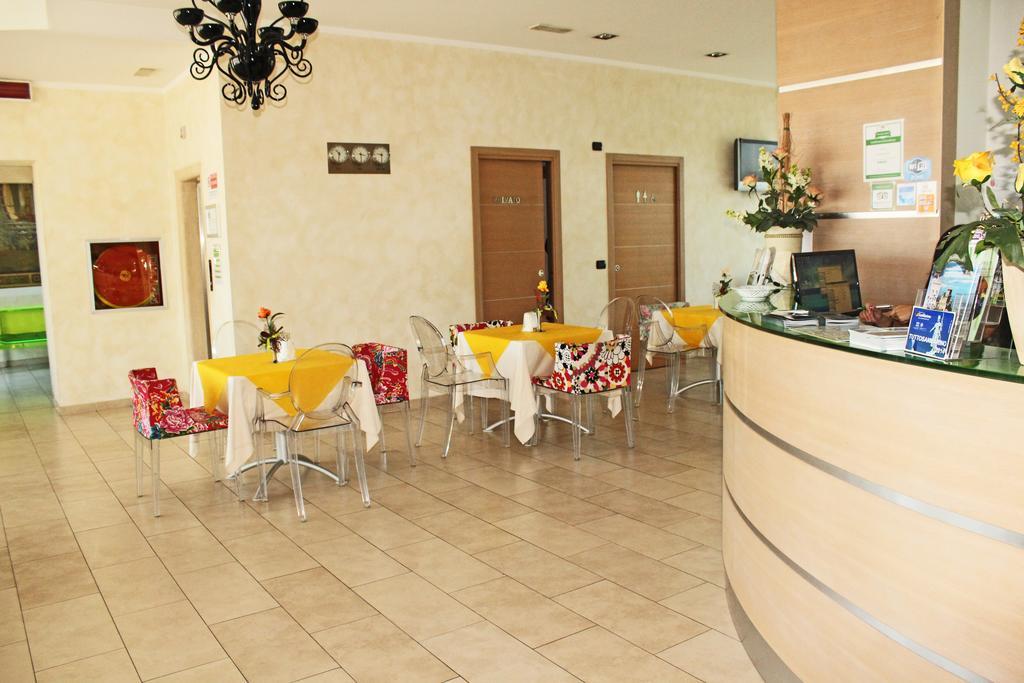 Hotel Il Monte Serravalle Dış mekan fotoğraf
