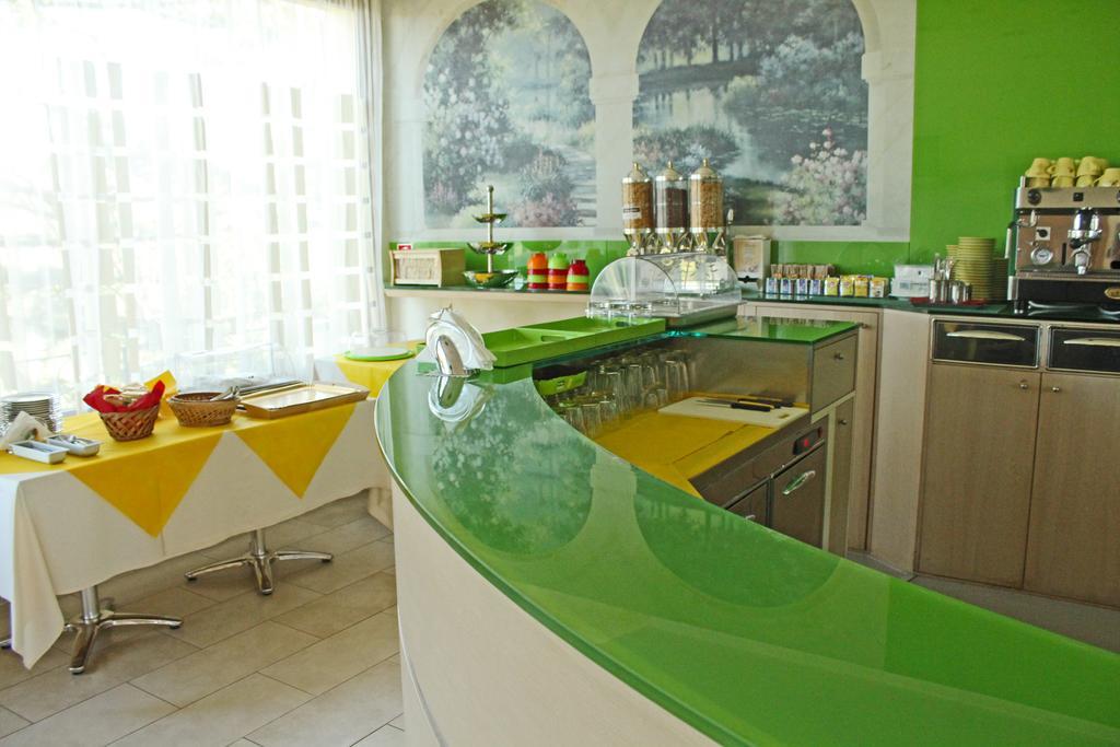 Hotel Il Monte Serravalle Dış mekan fotoğraf